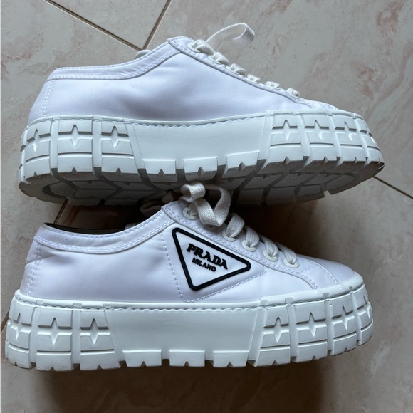 Prada Double Wheel Re-Nylon gabardine sneakers - Picture 2 of 3